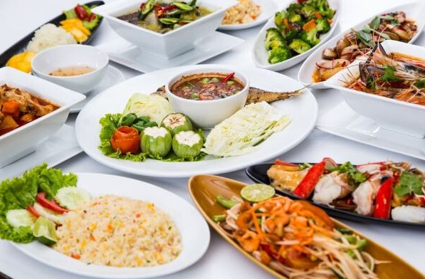 Pola Makan yang Dianjurkan Ahli Gizi