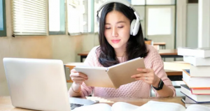 Manfaat Mendengarkan Musik Saat Belajar