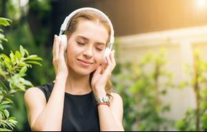 Mendengarkan Musik Benar-Benar Membuat Orang Rileks, Mengurangi Kecemasan