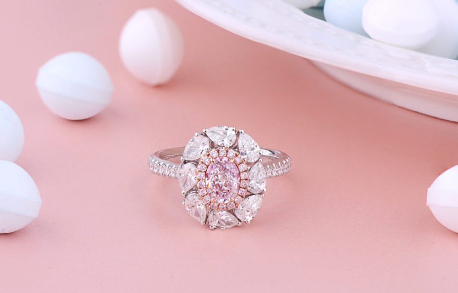 Cincin Pertunangan Berlian Merah Muda – Hal Yang Harus Anda Ketahui Sebelum Membeli