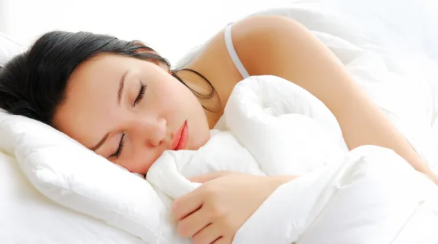 Tips Tidur Ini Akan Membantu Anda Menurunkan Berat Badan