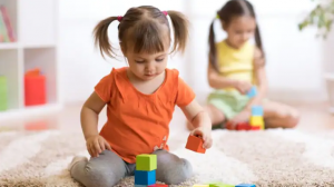 Kiat mengasuh anak: Ketahui tanda bahaya dalam tonggak perkembangan anak Anda