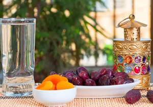 Tips dan Trik Agar Tetap Terhidrasi dan Bugar Selama Ramadhan