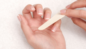 Cara Menjaga Kuku Anda Sehat