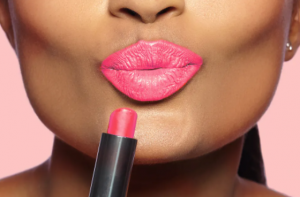 Cara Mengaplikasikan Lipstik dengan Sempurna Setiap Saat