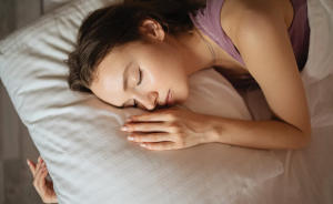 Penelitian Baru Menemukan Satu Alasan Lagi Untuk Memastikan Anda Cukup Tidur