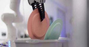 Dyson Ingin Robot Membersihkan Rumah Anda Dan Mencuci Piring