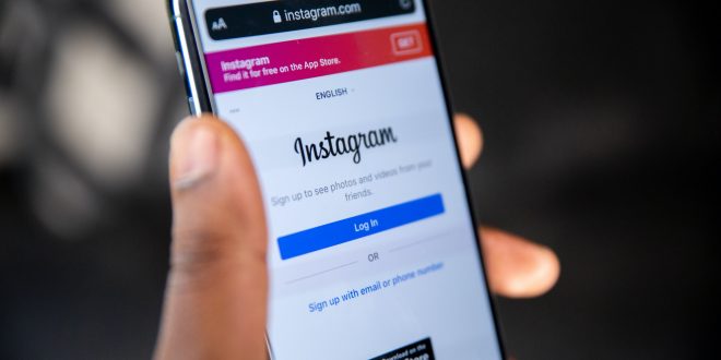 mengganti nama akun Instagram