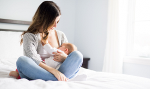 Ginekolog menjelaskan cara yang benar untuk menyusui bayi Anda