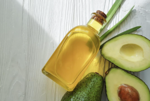 Cara menggunakan minyak alpukat untuk pertumbuhan rambut