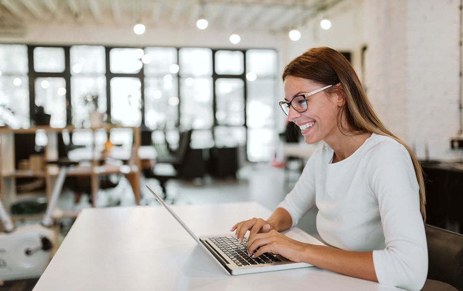 Apakah Senyum Anda Menghalangi Kesuksesan Profesional Anda?