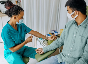 Haruskah Anda berpuasa sebelum melakukan tes darah?