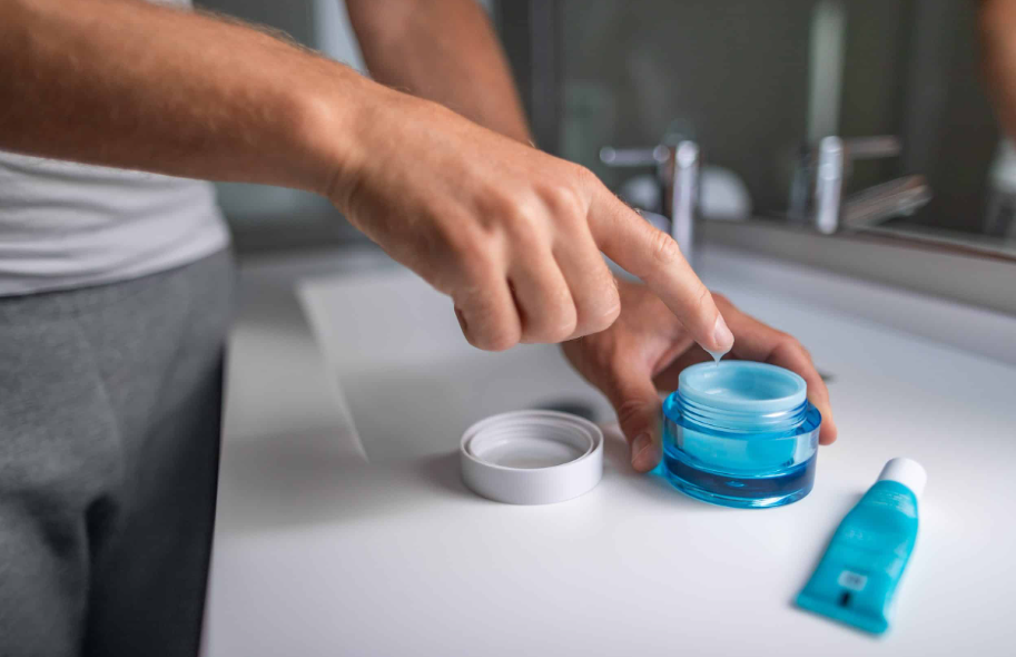 Perbedaan Face Cleanser dan Facial Wash yang Harus Diketahui