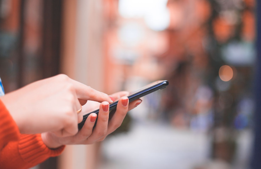 Begini Cara Mengatasi Ponsel Anda Yang Sering Lemot