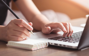 Tips Menarik Untuk Meningkatkan Keterampilan Menulis Anda