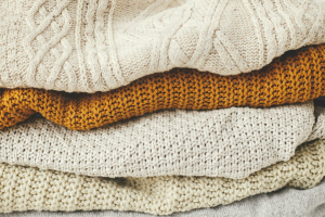 Tips Merawat Sweater Rajut Agar Tetap Terlihat Selalu Baru