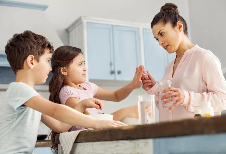 Mengatasi Tantangan Anak yang Susah Minum Obat