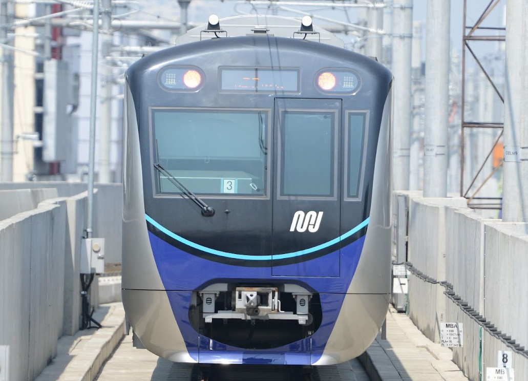 Cara menggunakan aplikasi transportasi Jakarta