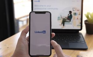 Cara Agar Akun LinkedIn Tidak Muncul di Google