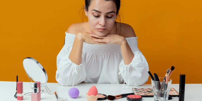 Efek Samping Memakai Makeup Kedaluwarsa