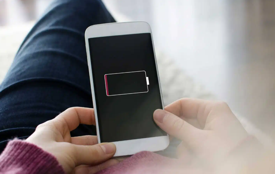 Tips Agar Baterai Ponsel Tahan Lama Selama Liburan