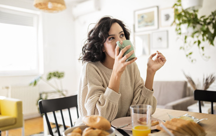 Makanan yang Tidak Boleh Dikonsumsi dengan Minum Kopi