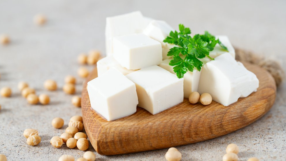 Makan Tahu Membantu Turunkan Berat Badan