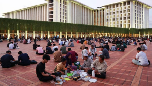 Cara Ikut Buka Bersama di Masjid Istiqlal