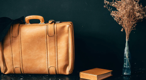 Panduan Praktis dalam Mengenali Tas Vintage