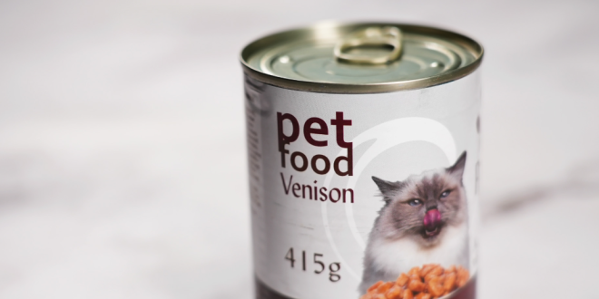 Cara Menyimpan Makanan Basah Kucing yang Baik