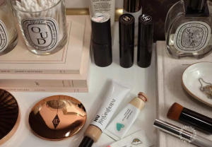 Trik Makeup Minimalis agar Terlihat Mewah