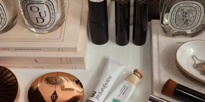 Trik Makeup Minimalis agar Terlihat Mewah